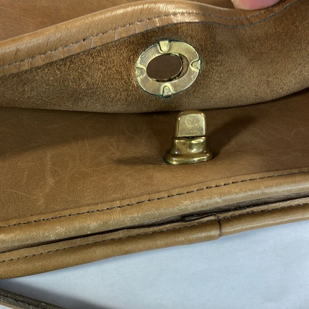 Vintage 1970’s Coach Leather Shoulder Bag Made in New York City - Picture 10 of 12